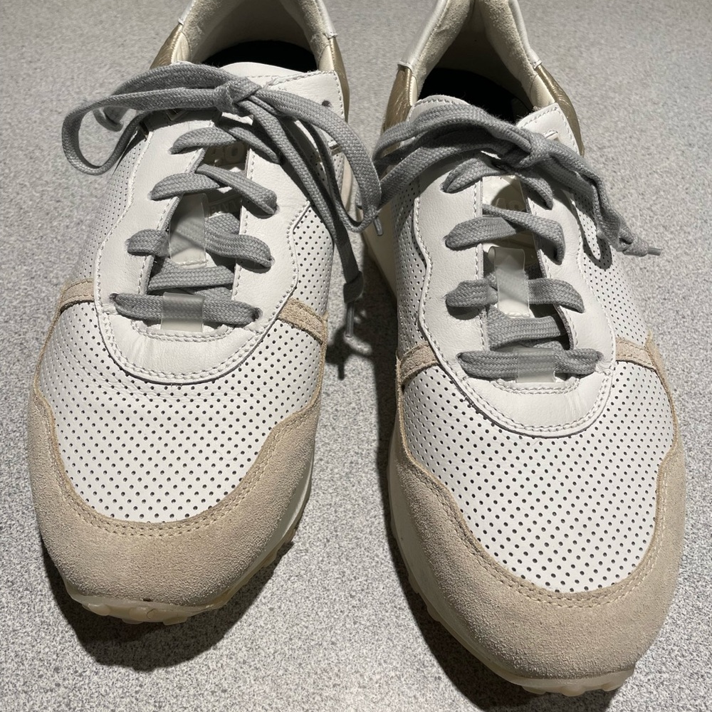 P448 Cancun Sneaker, White/Cream/Grey, size 39 (8.5-9).